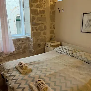 Apartman Four Towers, Rab Town