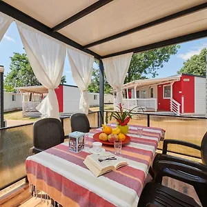 Camping Adria Mobile Park 4*, Umag Horvátország